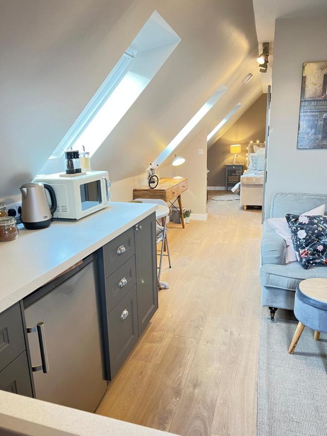 Entire Loft Space In Quiet Village Near Roman City Of Lincoln Esterno foto